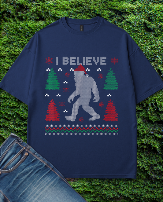 Bigfoot Sasquatch Wear Santa Hat  T-Shirt